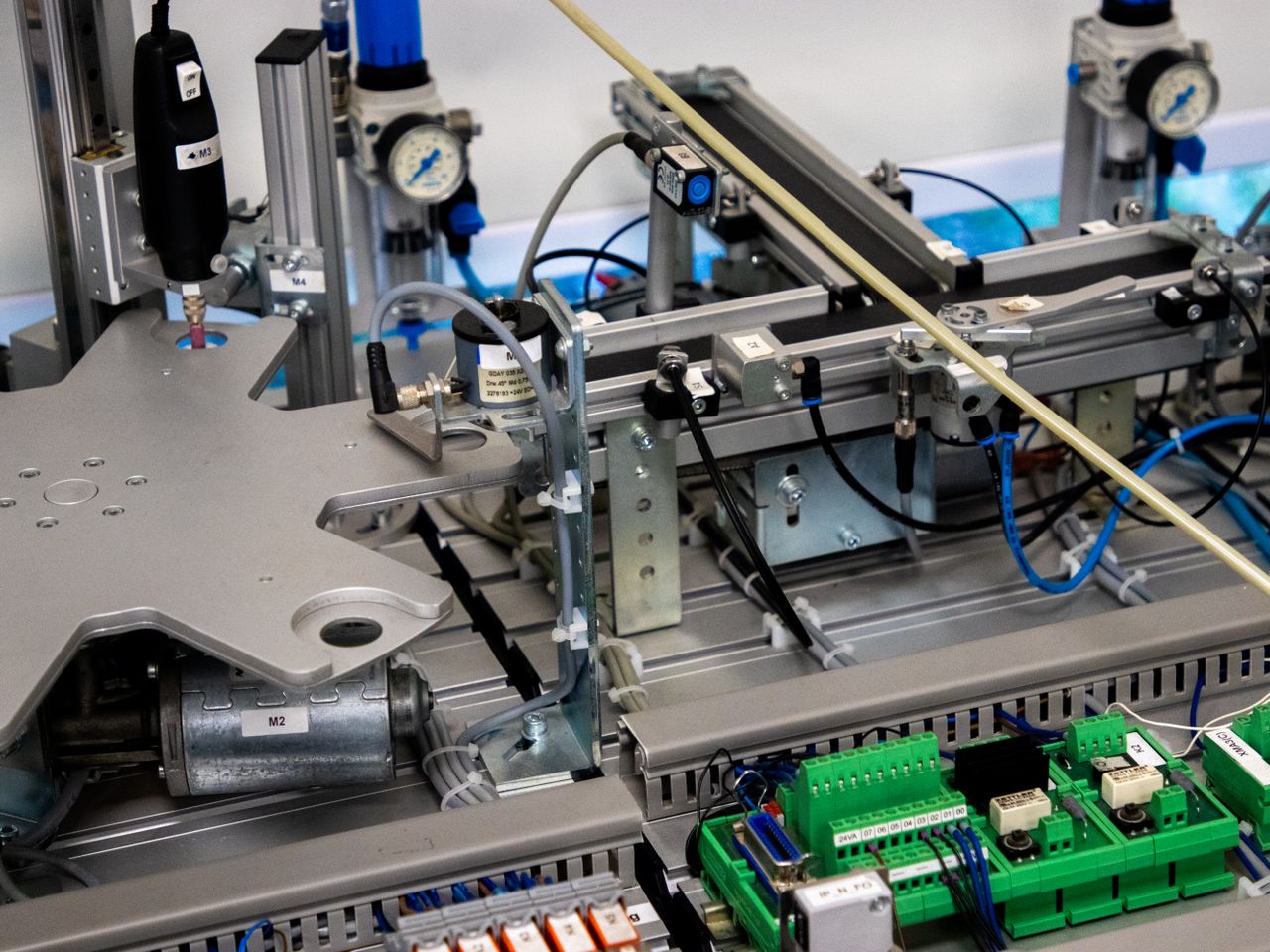 Mastering the First Impression: Your intriguing post title goes here Close-up of advanced machinery showcasing robotic automation and precision engineering.